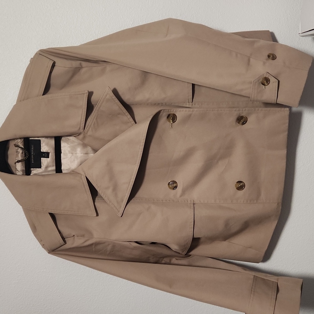 Banana Republic Cropped Heritage Trench Jacket – Tan – Size M – RN 54023
